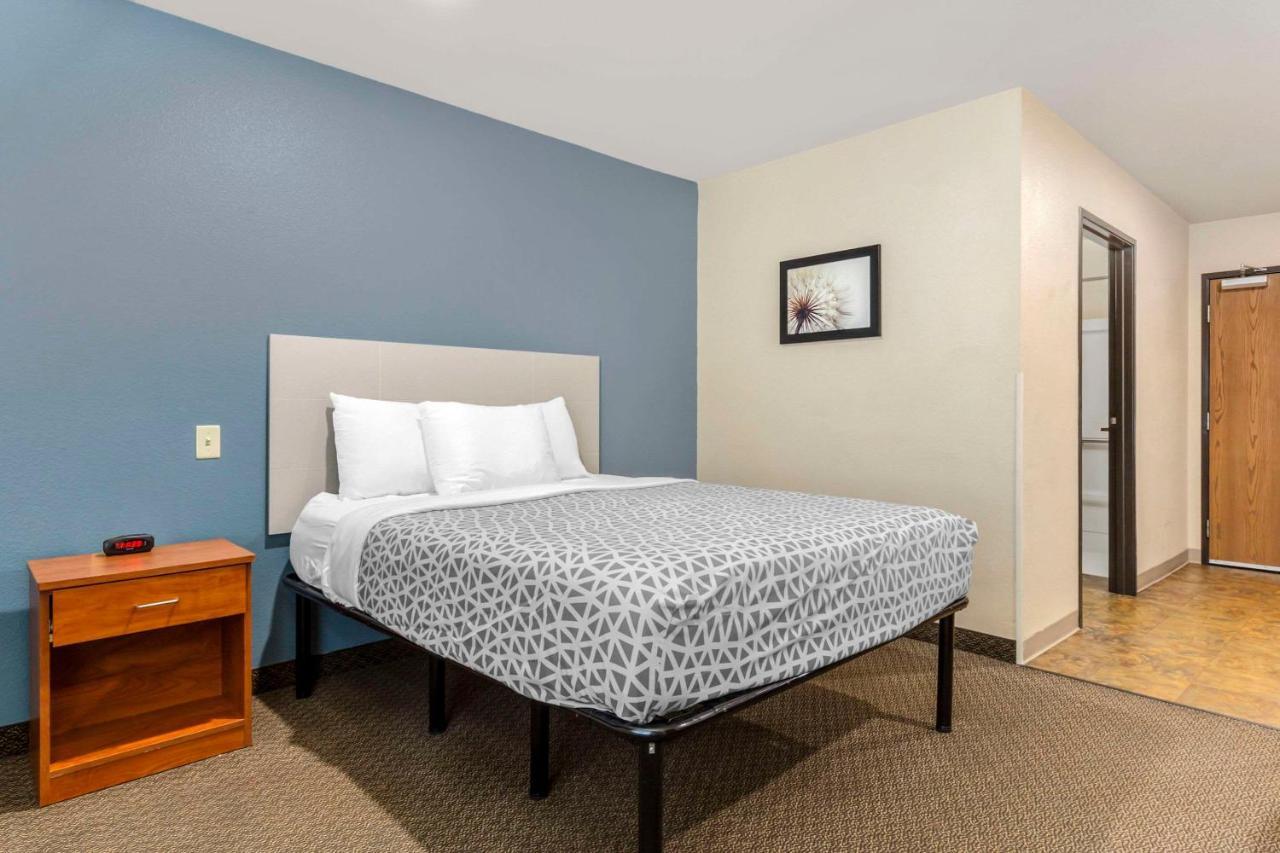WoodSpring Suites Raleigh Garner Edmondson Exterior foto